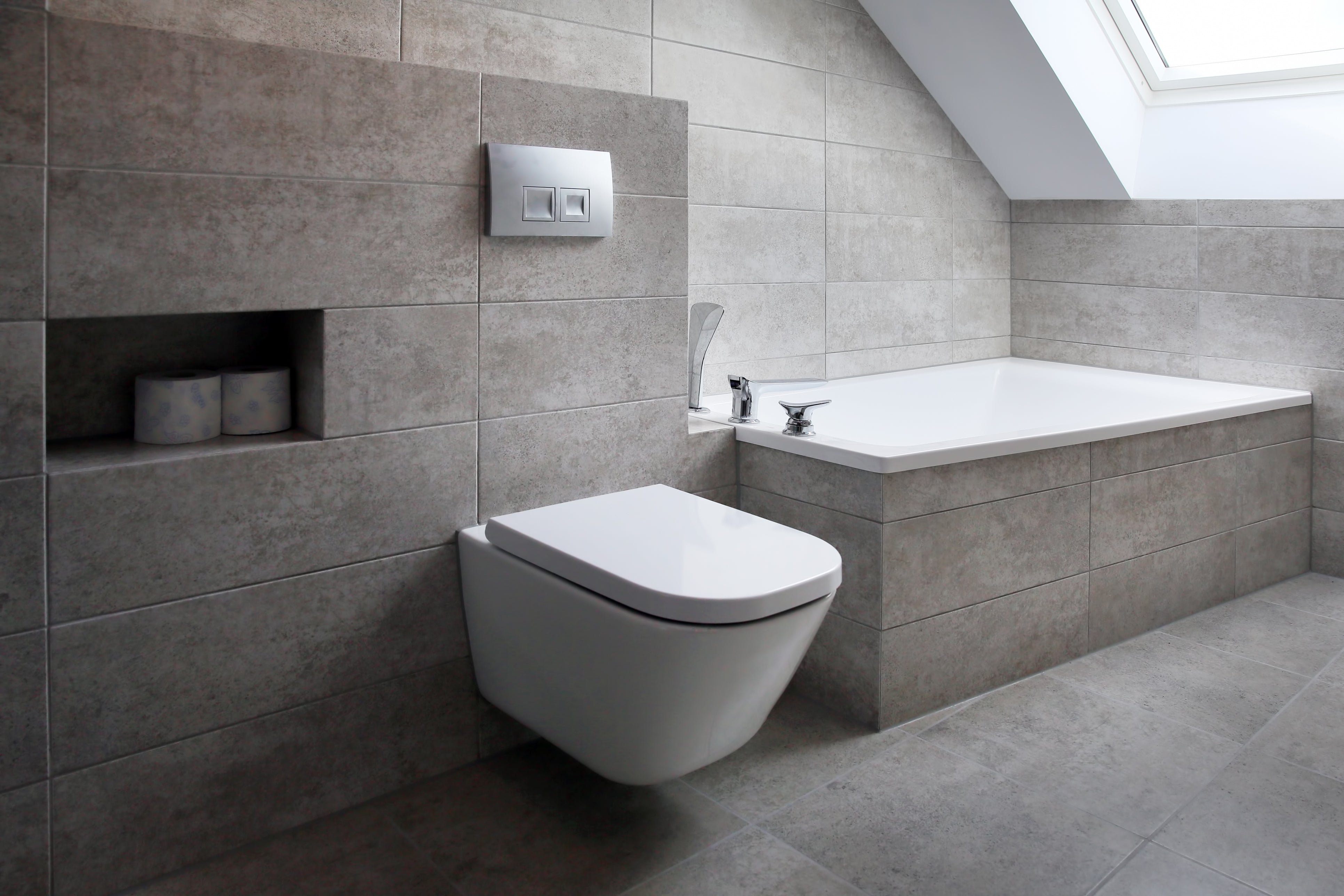 Rola Short Projection Toilet Suite